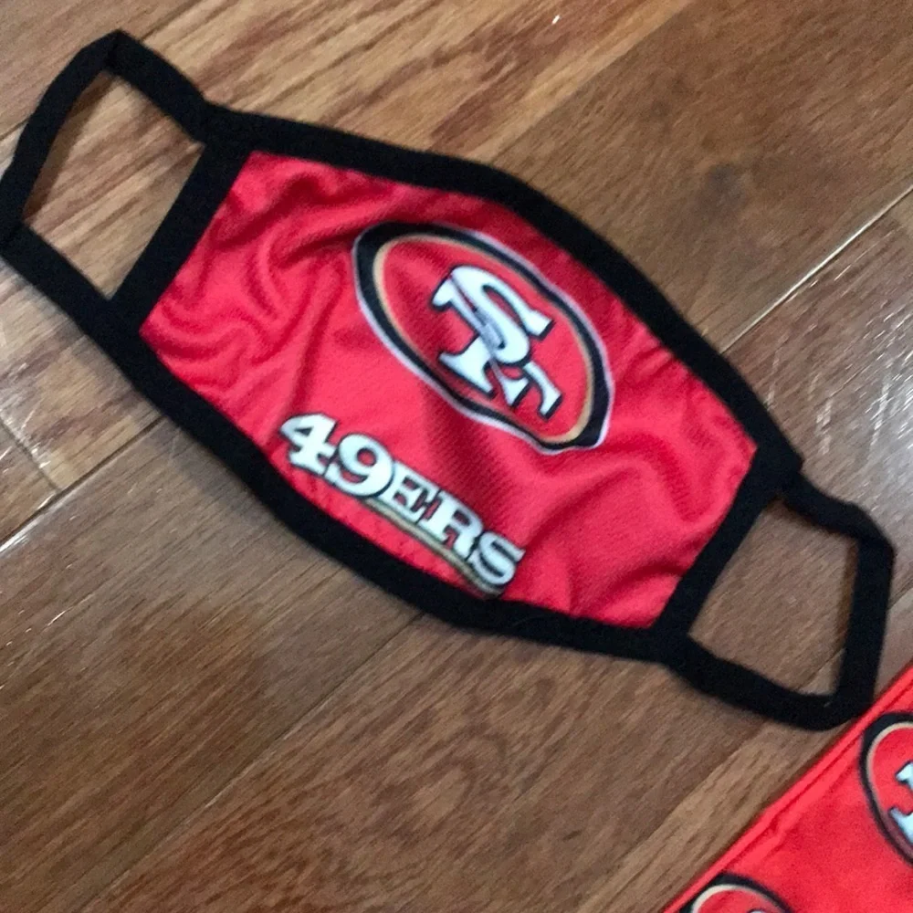 6/$20 New SF 49ers face mask and neck gaiter